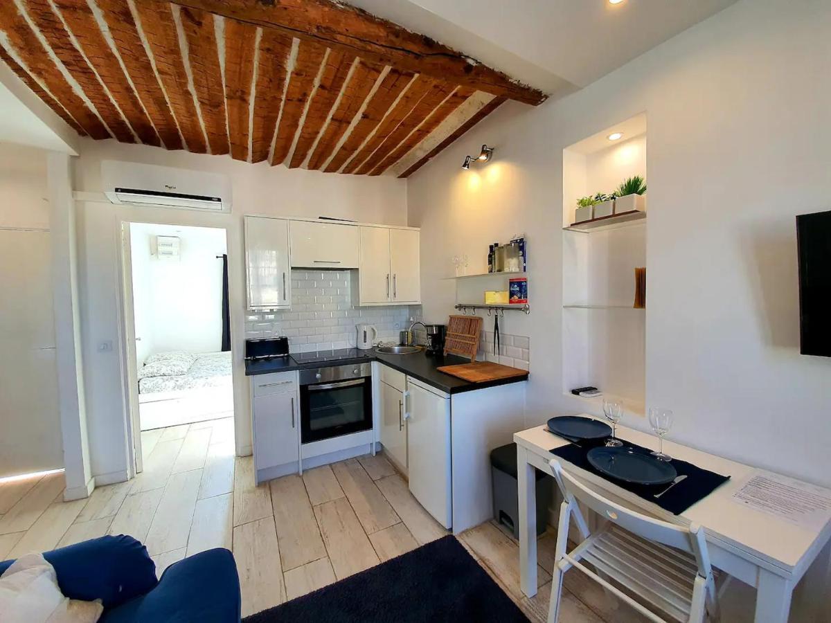 Freshly Tastefully Renovated Apartments In Heart Of Old אנטיב מראה חיצוני תמונה