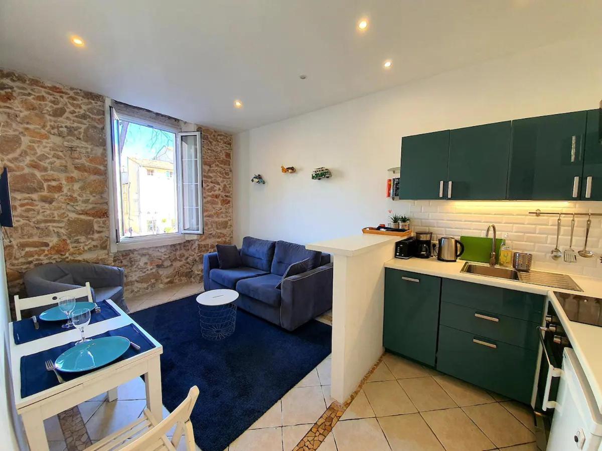 Freshly Tastefully Renovated Apartments In Heart Of Old אנטיב מראה חיצוני תמונה