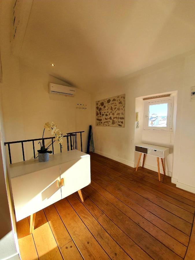 Freshly Tastefully Renovated Apartments In Heart Of Old אנטיב מראה חיצוני תמונה