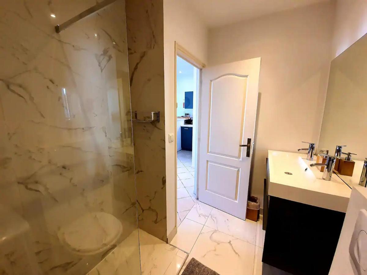 Freshly Tastefully Renovated Apartments In Heart Of Old אנטיב מראה חיצוני תמונה