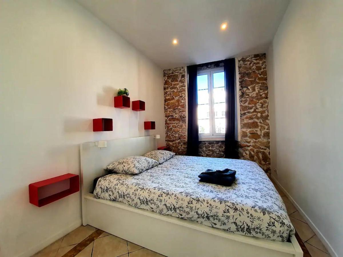 Freshly Tastefully Renovated Apartments In Heart Of Old אנטיב מראה חיצוני תמונה