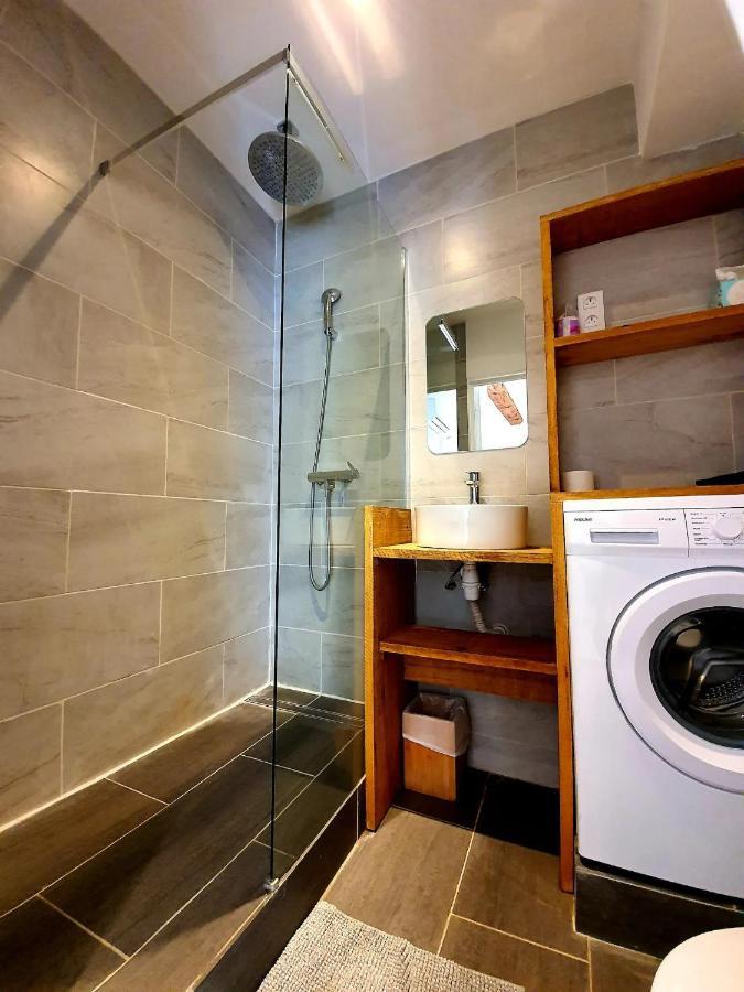 Freshly Tastefully Renovated Apartments In Heart Of Old אנטיב מראה חיצוני תמונה