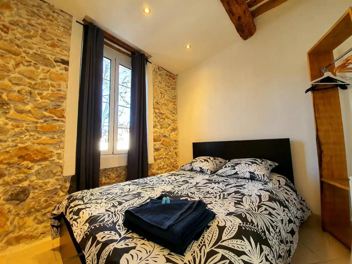 Freshly Tastefully Renovated Apartments In Heart Of Old אנטיב מראה חיצוני תמונה