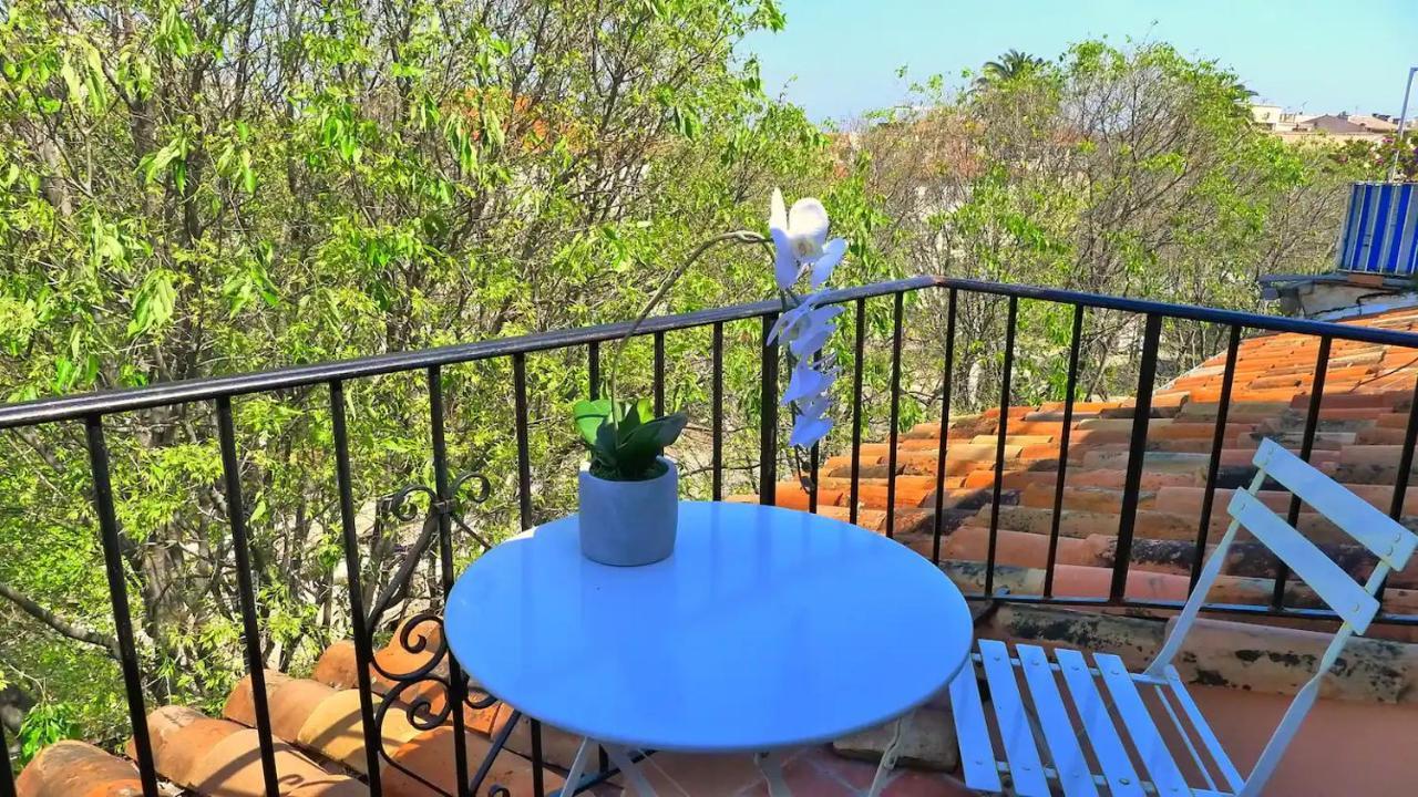 Freshly Tastefully Renovated Apartments In Heart Of Old אנטיב מראה חיצוני תמונה