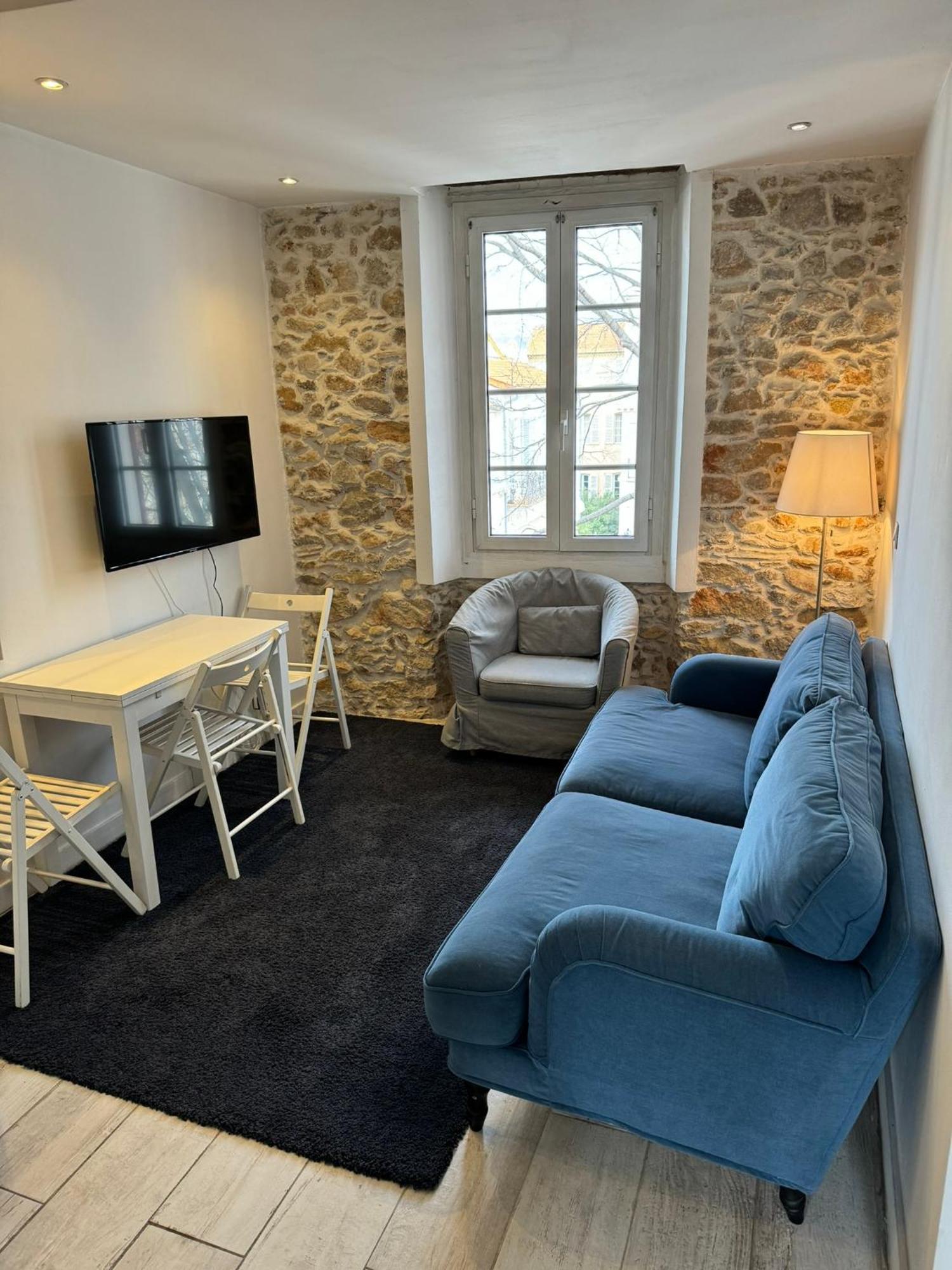 Freshly Tastefully Renovated Apartments In Heart Of Old אנטיב מראה חיצוני תמונה