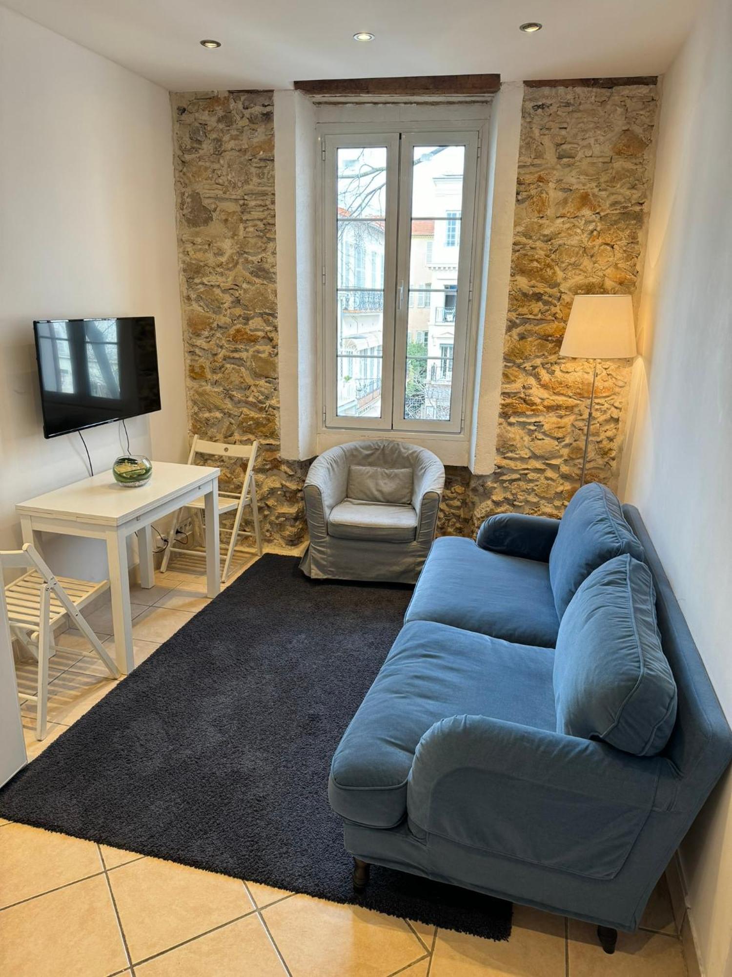 Freshly Tastefully Renovated Apartments In Heart Of Old אנטיב מראה חיצוני תמונה