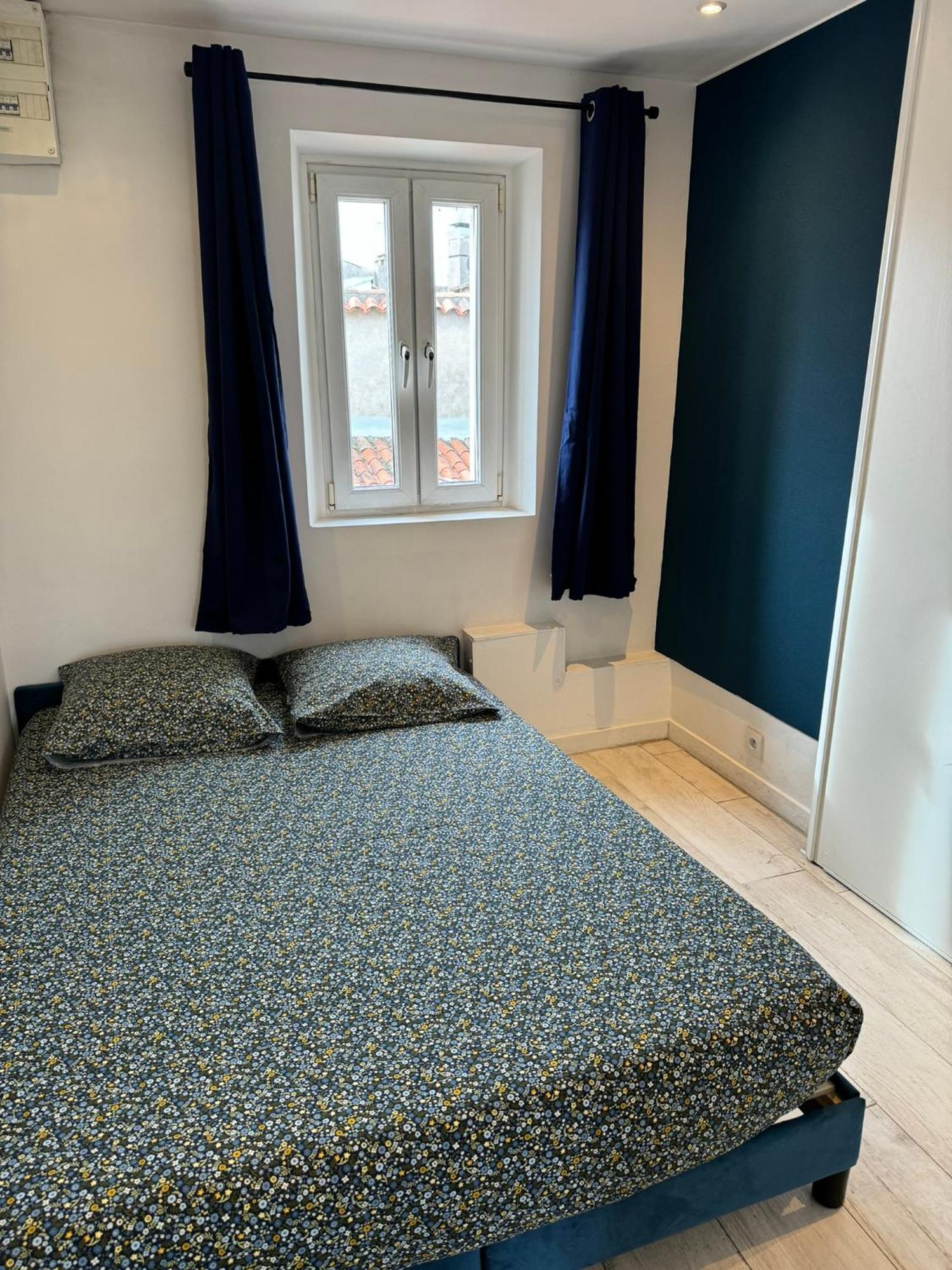 Freshly Tastefully Renovated Apartments In Heart Of Old אנטיב מראה חיצוני תמונה